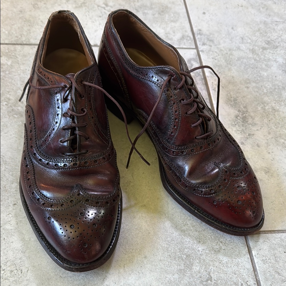 FootJoy Brown Oxford Dress Shoes with Brogue Detailing